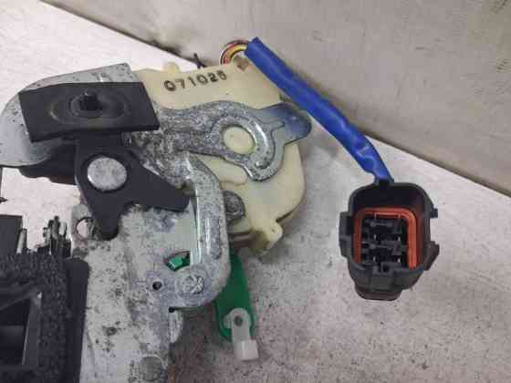 Замок двери задний правый Kia Sorento 2002-2011 814203E010 (Арт. 82778) Киев