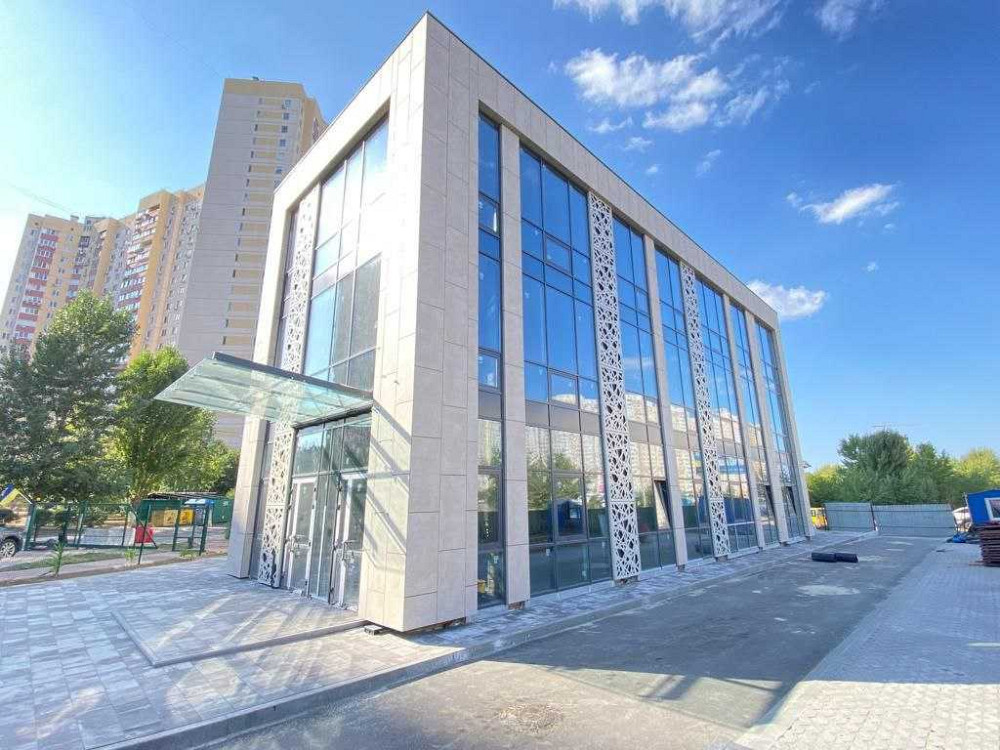 продажа помещения свободного назначения, здания Киев, Дарницкий, 3000000 $ Київ - зображення 1