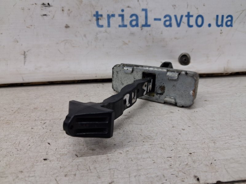 Ограничитель двери передний левый Mazda 6 2012- GHP9-58-270 (Арт. 70003) Київ - зображення 2