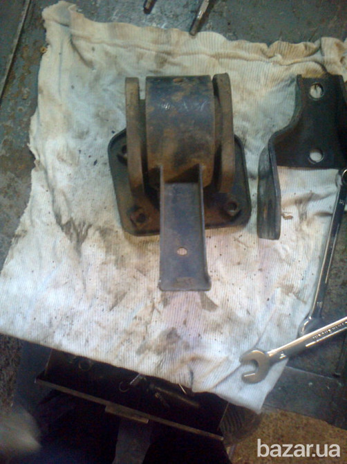 Подушка (опора) двигуна мв426900 а Міцубісі оригінал Винница - изображение 1