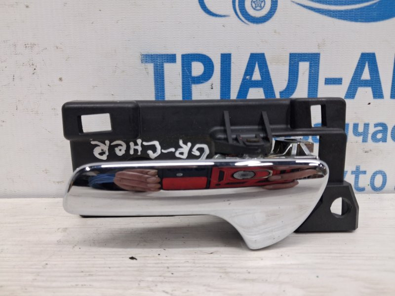 Ручка двери внутренняя левая Jeep Grand Cherokee 2010-2022 68079303AA (Арт. 76394) Київ - зображення 1