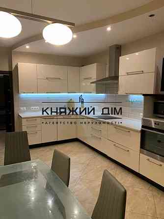 Оренда 3-кімнатної квартири, метро Лу. № 11200698 Київ