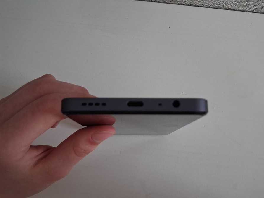 Смартфон Realme 13 5G 12/256 Киев - изображение 2