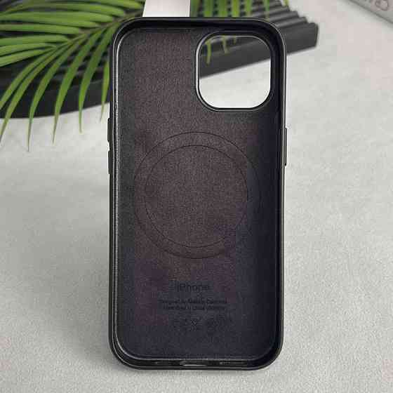 Кожаный чехол Leather Case (AAA) with MagSafe and Animation для Apple iPhone 16 Pro (6.3") Херсон