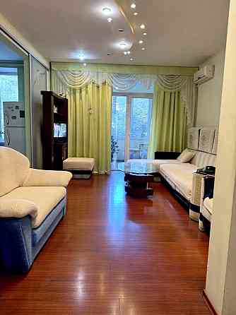 Продам 3-комнатную сталинку в начале пр. Слобожанский, район McDonald’sа Дніпро