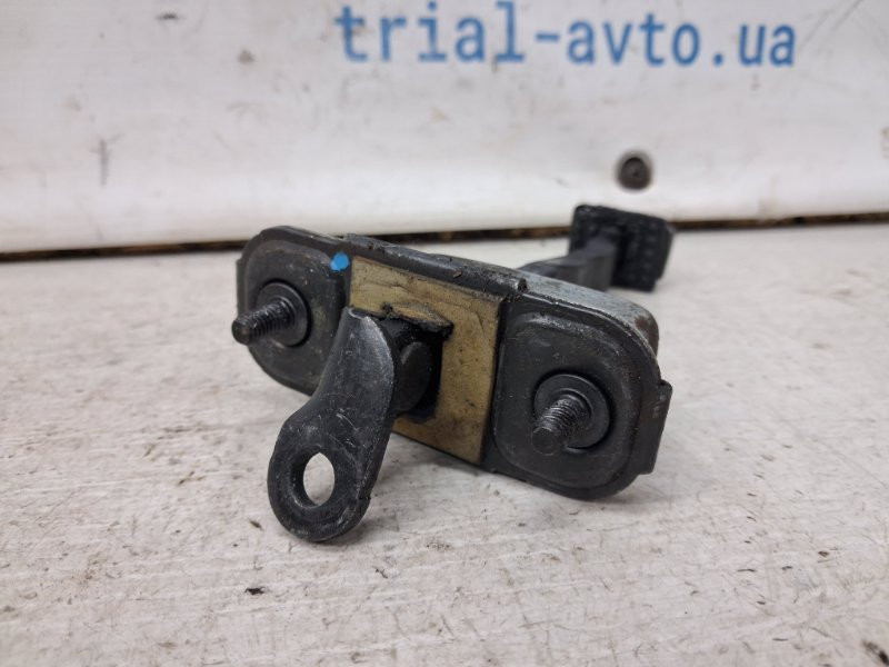 Ограничитель двери задний правый Hyundai IX35 LM 1.7 DIESEL D4FD 2009 (б/у) Киев - изображение 2