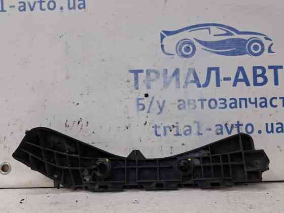 Кронштейн бампера передний правый Toyota Auris E150 1.6 БЕНЗИН 1ZRFAE 2006 (б/у) Київ