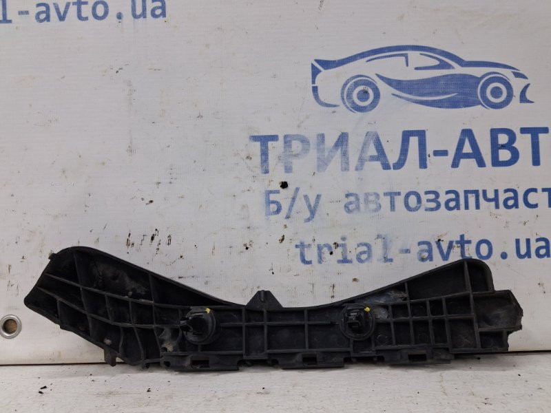 Кронштейн бампера передний правый Toyota Auris E150 1.6 БЕНЗИН 1ZRFAE 2006 (б/у) Київ - зображення 2