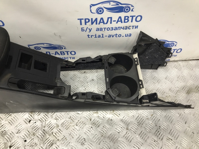 Подлокотник Toyota RAV 4 A30 2.2 DIESEL 2ADFTV 2005 (б/у) Київ - зображення 4