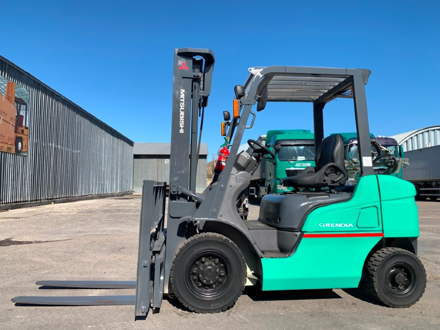 Вилочный автопогрузчик Mitsubishi, с печкой и боковым смещением. Модель: FGE20T. Полтава - изображение 1