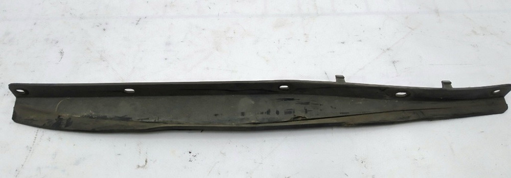 Задний молдинг (плавник) защиты двигателя левый малый с повреждениями Tesla model S 6008186-00-D Київ - зображення 2