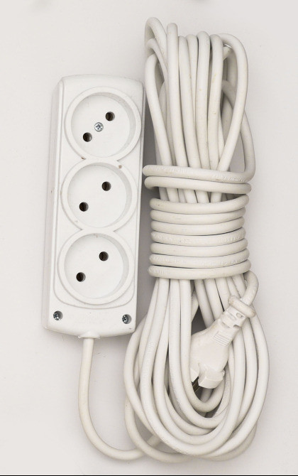 Подовжувач на 10 м. та 3 гнізда Удлинитель на 10 м. и 3 гнезда Вишгород - зображення 1