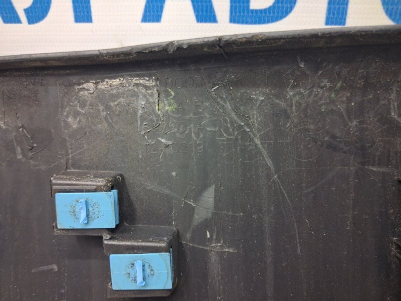 Накладка двери Jeep Cherokee KL 2.4 БЕНЗИН ED6 2013 перед. лев. (б/у) Киев - изображение 6