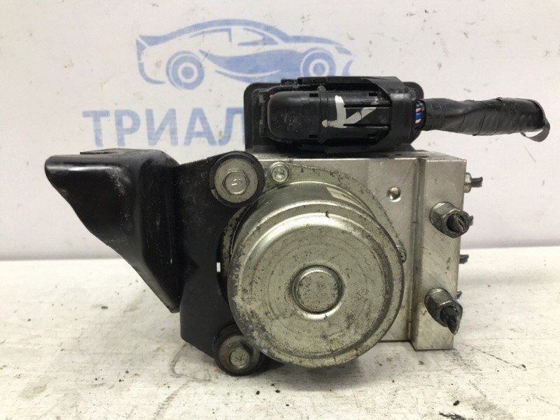 Блок abs Nissan Juke F15 1.6 TURBO MR16DDT 2010 (б/у) Киев - изображение 2