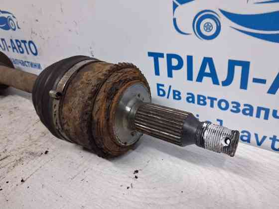 Привод передний правый АКПП Mitsubishi Pajero Wagon 3 3.2 ДИЗЕЛЬ 4M41 1999 (б/у) Київ