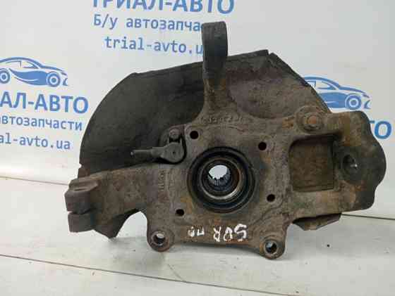 Кулак поворотный правый со ступицей Kia Sorento BL 2.5 DIESEL D4CB 2002 (б/у) Київ