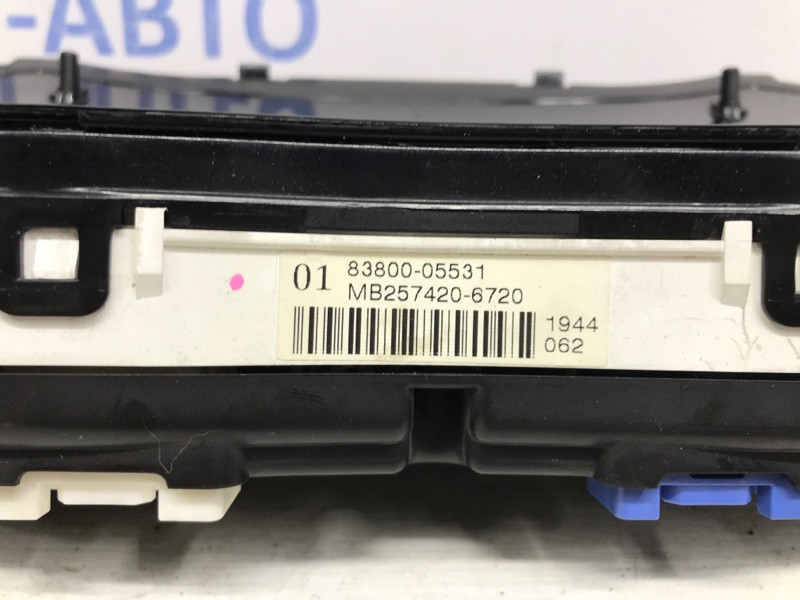 Приборная панель Toyota Avensis T25 1.8 БЕНЗИН 1ZZFE 2002 (б/у) Киев - изображение 5