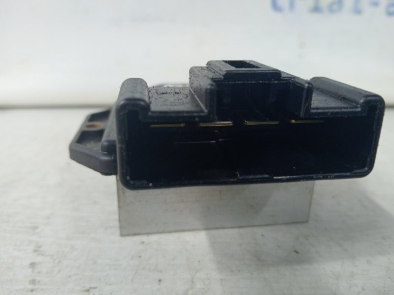 Резистор печки Mitsubishi Pajero Wagon 4 3.2 ДИЗЕЛЬ 4M41 2006 (б/у) Киев - изображение 2