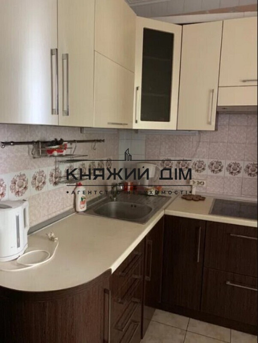 Оренда роздільної 3-х к.кв. . вулТростянецька 5Б,. метро Харківська Київ - зображення 1