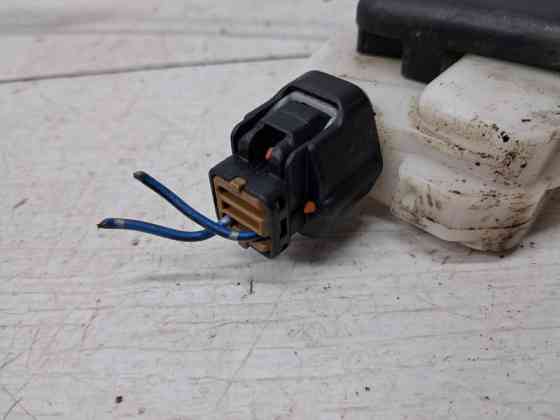 Замок двери передний левый Mitsubishi Pajero Wagon 1999-2006 MR573707 (Арт. 68699) Київ