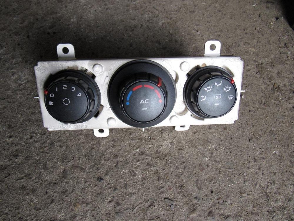 Блок управления климат контролем Renault Master III 2010-2018 (275100013R) Ковель - зображення 1