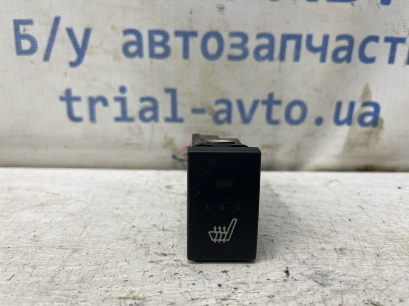 Кнопка подогрева Mazda 3 2003-2009 BP4L66420 (Арт. 81633) Київ - зображення 1
