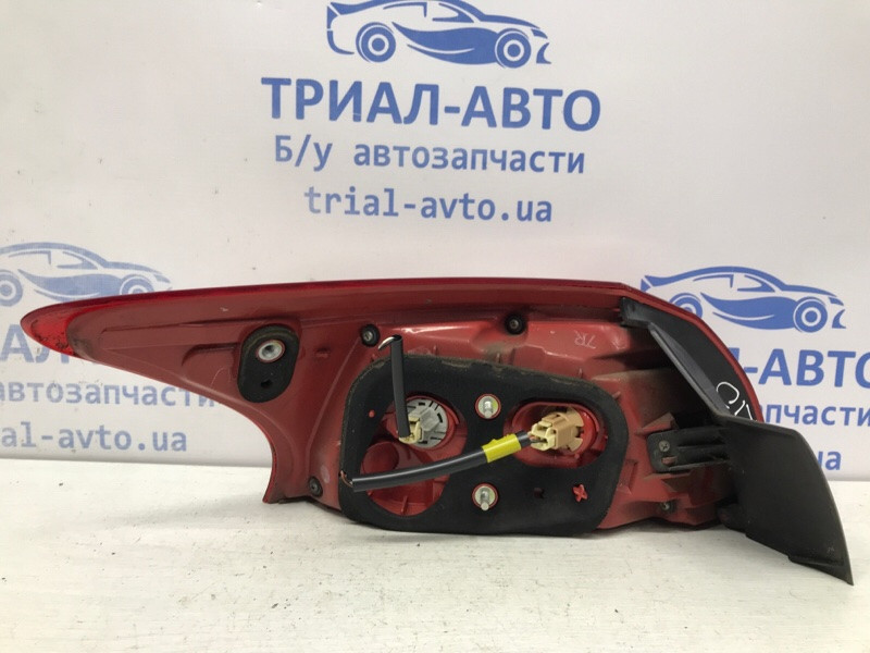 Фонарь задний внешний правый Mitsubishi Lancer 10 1.5 БЕНЗИН 4A91 2007 (б/у) Киев - изображение 5
