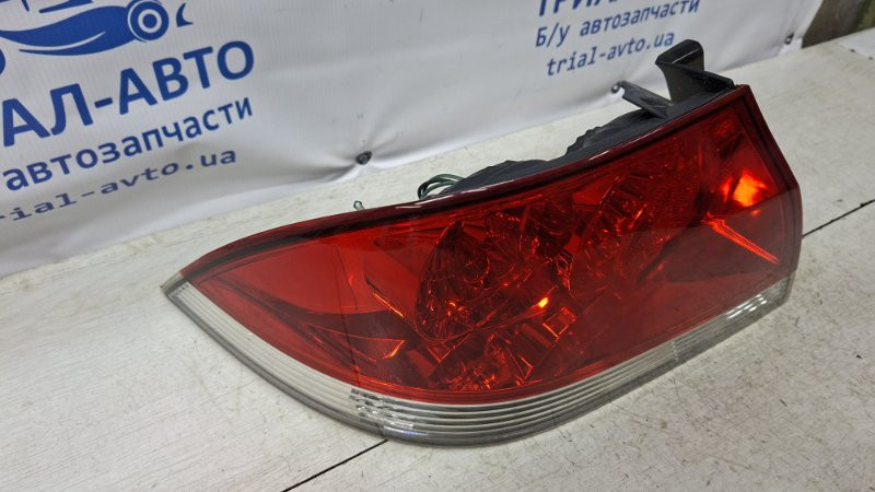 Фонарь задний внешний левый Mitsubishi Lancer 9 1.6 БЕНЗИН 4G18 2003 (б/у) Київ - зображення 5