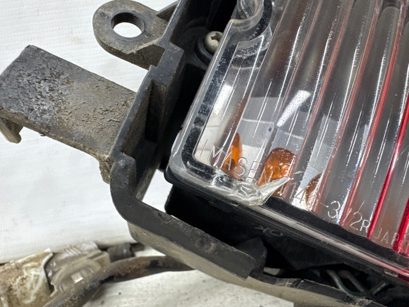 Катафот правый Mitsubishi Pajero Wagon 4 3.2 ДИЗЕЛЬ 4M41 2006 (б/у) Київ - зображення 3