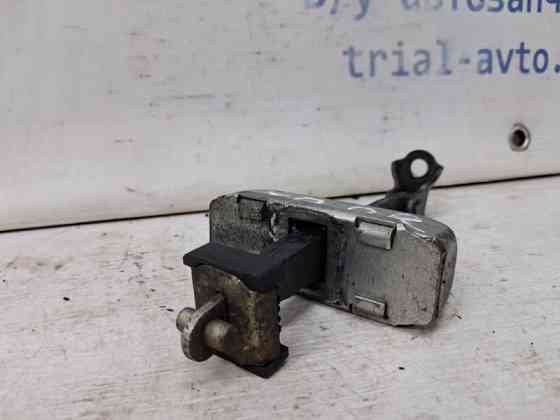 Ограничитель двери передний правый Toyota Prado 2002-2009 6861060100 (Арт. 65572) Київ
