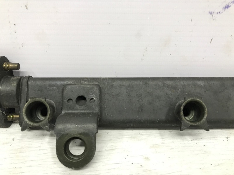 Топливная рампа Mitsubishi Outlander CU 2.4 БЕНЗИН 4G69 2003 (б/у) Киев - изображение 4