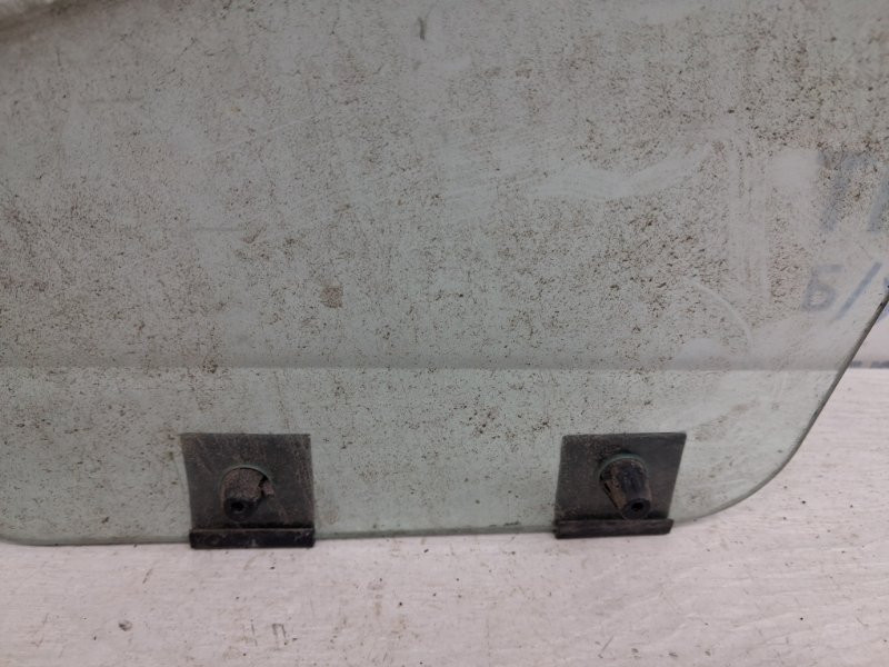 Стекло двери заднее левое Dacia Duster 2010-2017 823010025R (Арт. 62483) Київ - зображення 2