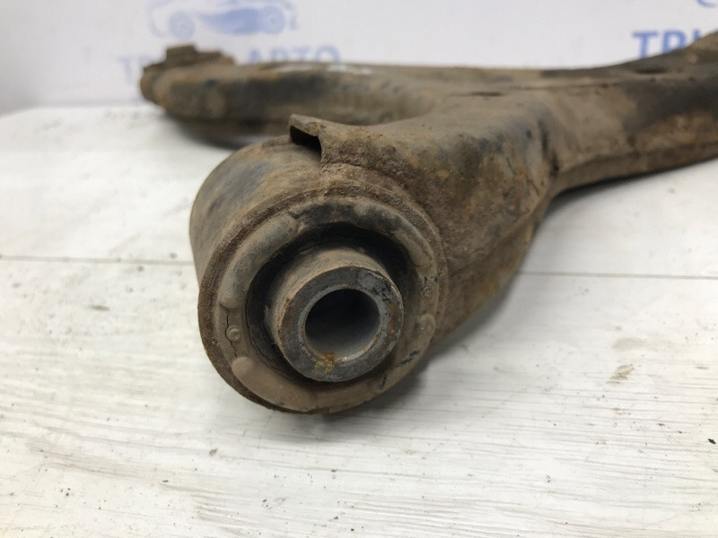 Рычаг правый Kia Sorento XM 2.2 DIESEL D4HB 2009 (б/у) Київ - зображення 4