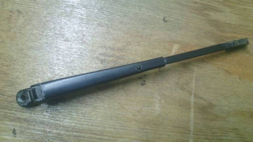 Кронштейн склоочисника задній 83bg-17d441-a1b Форд Сієрра універсал Вінниця - зображення 1