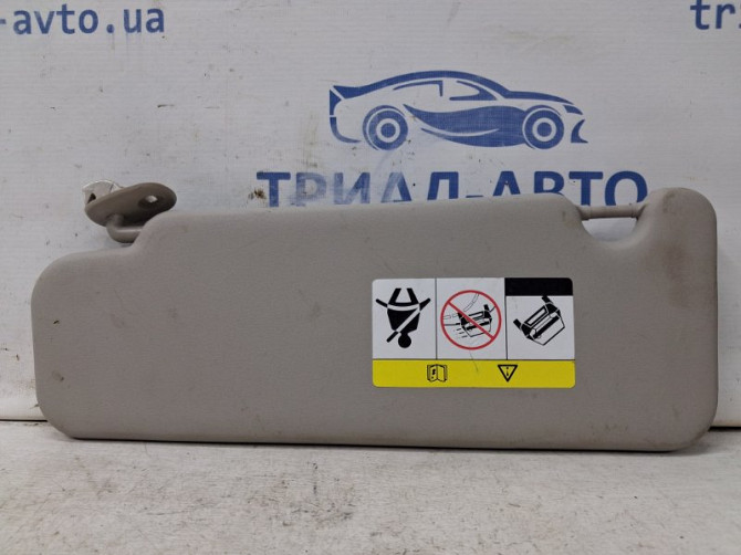Козырек солнцезащитный правый Dacia Duster HS 1.5 DIESEL K9K 2010 (б/у) Київ - зображення 3