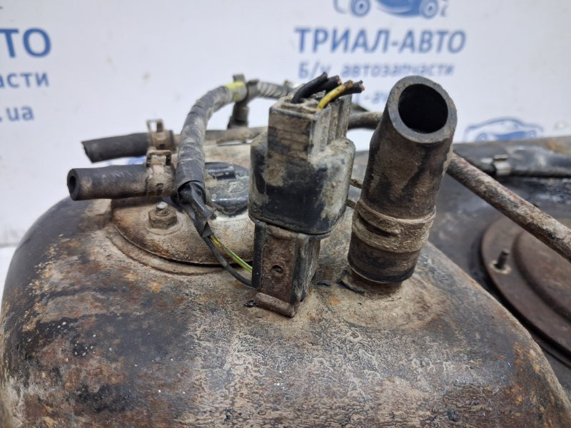 Бак топливный металлический Mitsubishi Pajero Wagon 3 3.2 ДИЗЕЛЬ 4M41 1999 (б/у) Киев - изображение 3