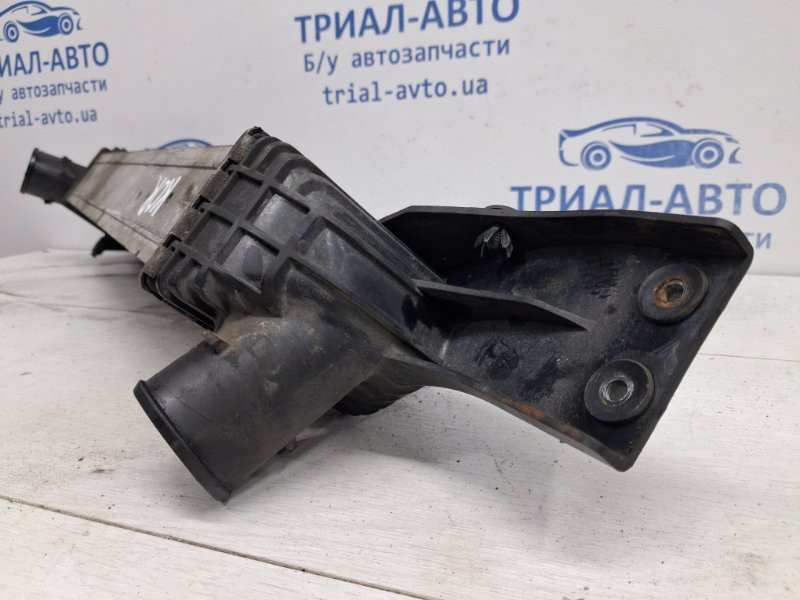 Радиатор интеркуллера SsangYong Korando C200 2.0 DIESEL D20DT 2010 (б/у) Киев - изображение 3