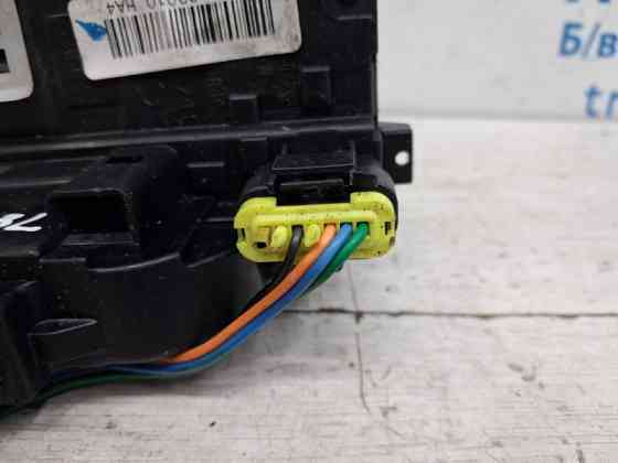 Замок двери задний левый Hyundai Santa fe CM 2.2 DIESEL D4HB 2005 (б/у) Київ