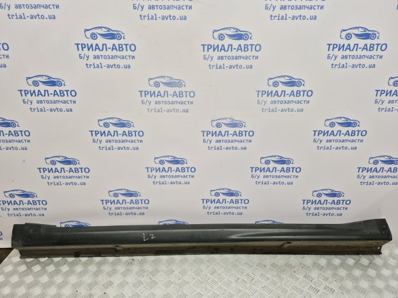 Накладка порога внешняя правая Mitsubishi Outlander XL 2.2 DIESEL 4N14 2007 (б/у) Киев - изображение 1