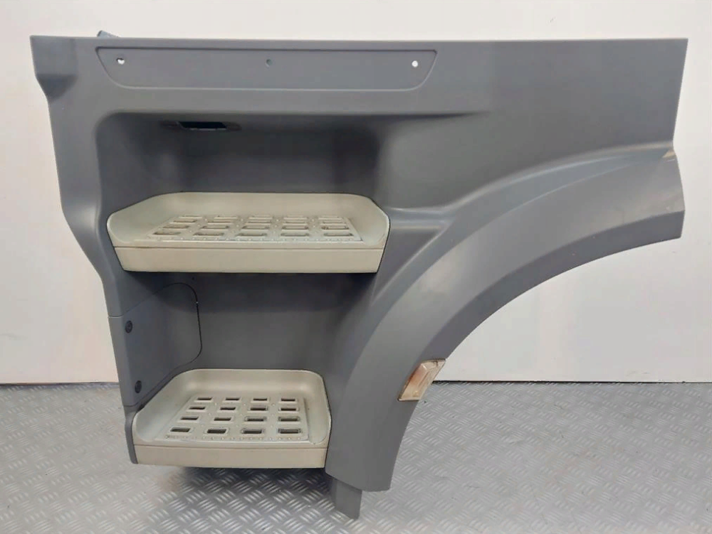 1843468, 1945944 Крыло верхнее с подножкой левое DAF XF 106 Euro 6 1945945 Львов - изображение 1