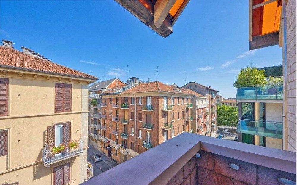 Продажа 2-комн.квартиры с ремонтом Турин /Центр/Италия Киев - изображение 1