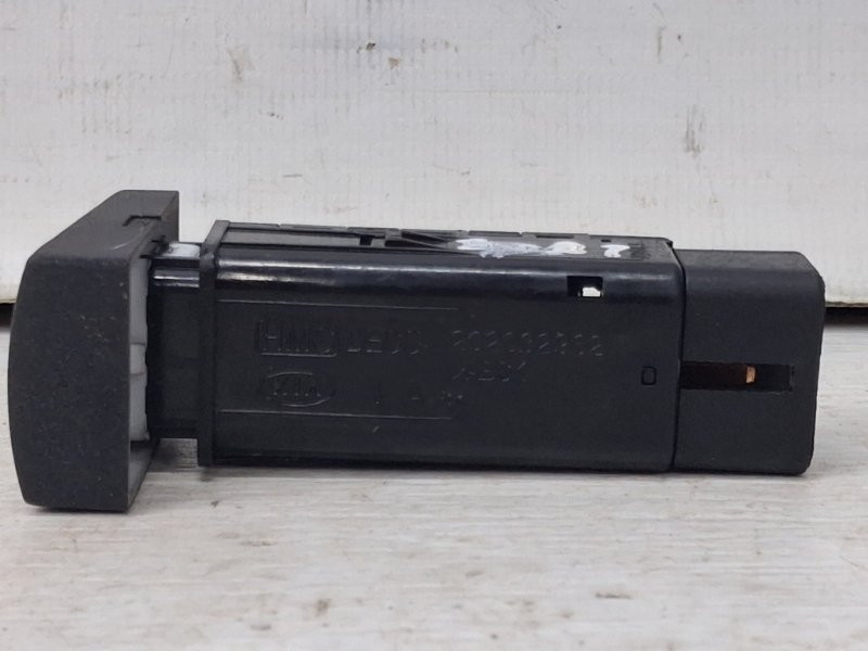 Кнопка подогрева Kia Sorento BL 2.5 DIESEL D4CB 2002 (б/у) Київ - зображення 2