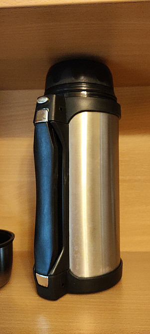 Термос из нержавеющей стали 1,5 л BERGNER Харків - зображення 1