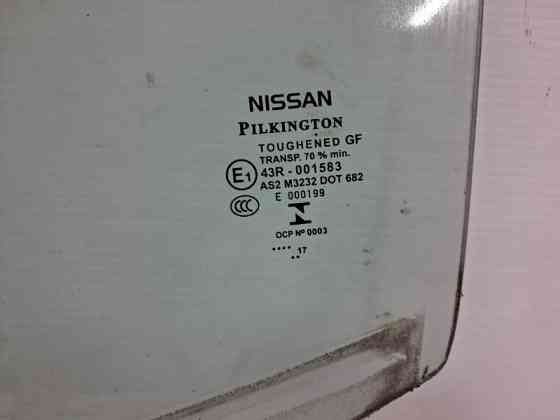 Стекло двери заднее левое Nissan Qashqai J11 1.2 БЕНЗИН HRA2DDT 2013 (б/у) Киев