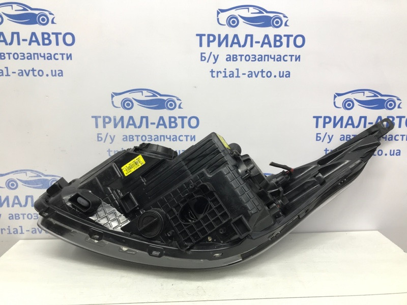 Фара правая Ксенон KIA Ceed JD 1.6 DIESEL D4FB 2012 (б/у) Киев - изображение 5
