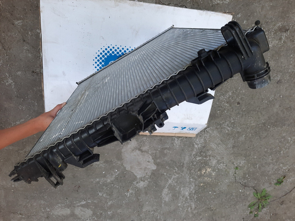 7P0121253A VAG радиатор охлаждения двигателя Porsche Cayenne Дніпро - зображення 5