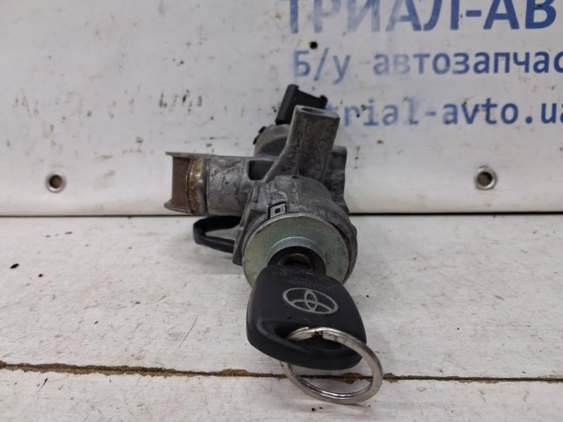 Замок зажигания Toyota Avensis T25 1.8 БЕНЗИН 1ZZFE 2002 (б/у) Київ - зображення 2