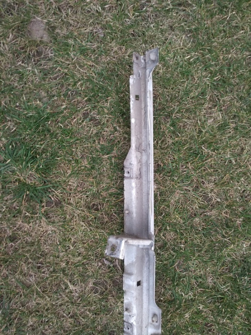 Поперечина під передню панель кузова 41331933770 БМВ е-30 оригінал Винница - изображение 3