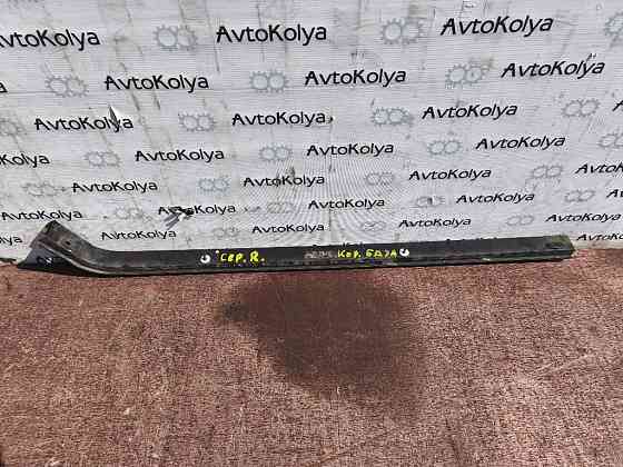 Направляющая боковой двери средняя правая Opel Vivaro 2001-2013 (короткая база) Ковель