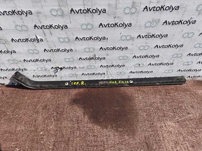 Направляющая боковой двери средняя правая Opel Vivaro 2001-2013 (короткая база) Ковель - зображення 2